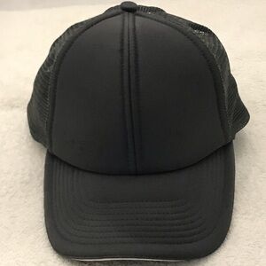 Nissun Adjustable Snap Back Grey Trucker Hat